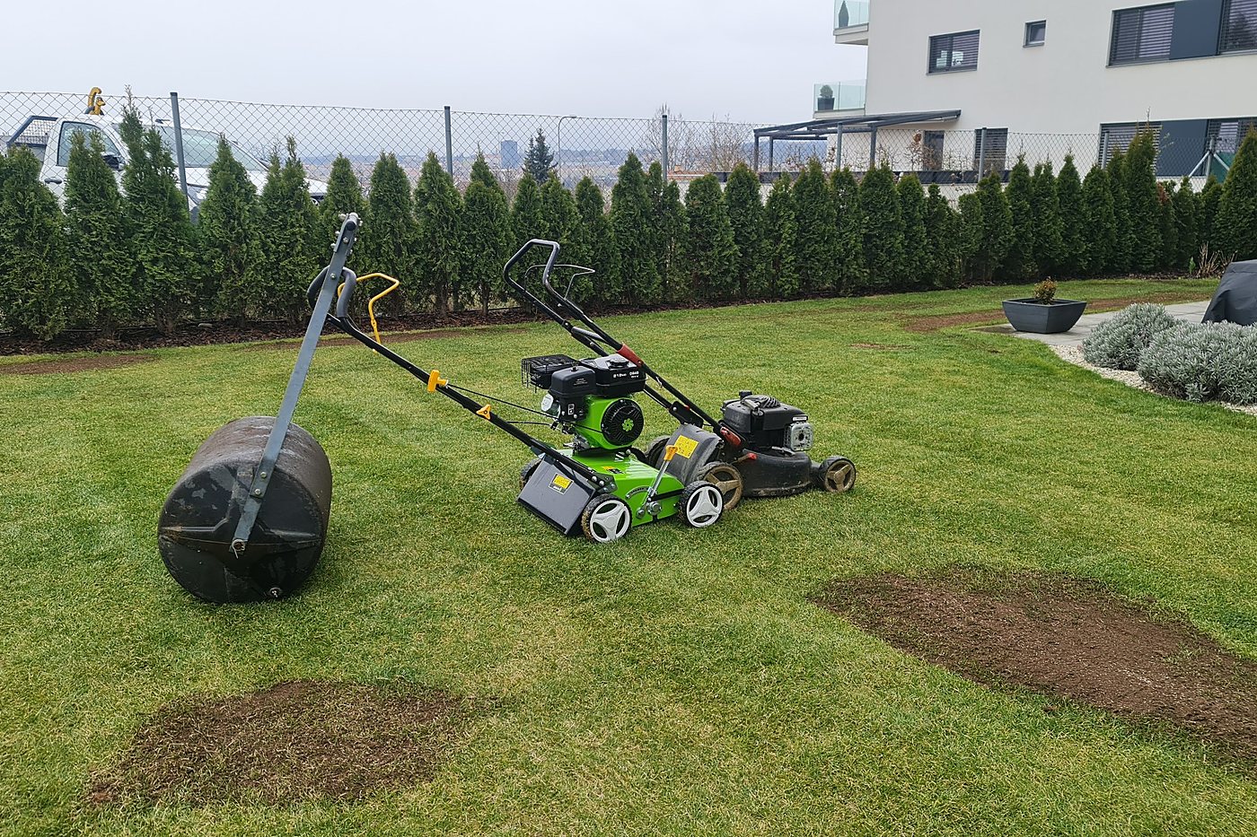 Letní péče o zahradu během prázdnin – Brno a okolí